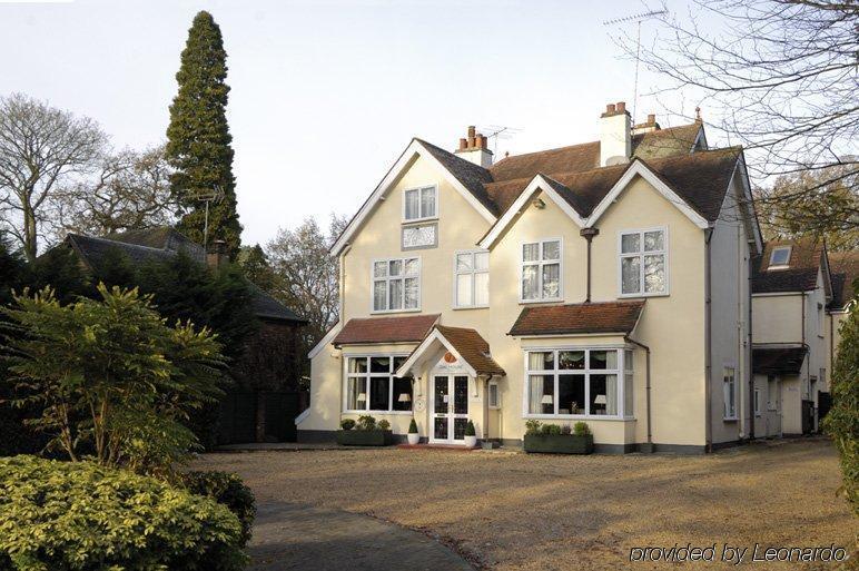 Dial House Hotel Crowthorne Exteriör bild
